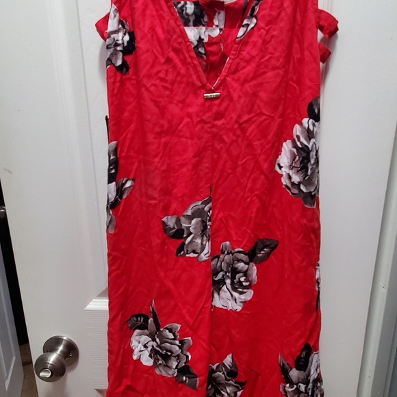 Volcom dress - Picture 2 of 2